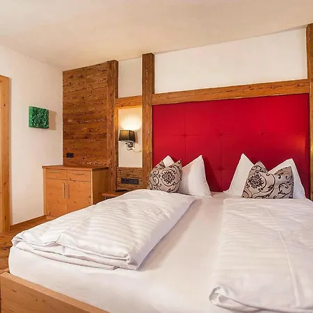 Chalet In Koenigsleiten With Mountain Views & Spa, Cleaning Included Chalet Konigsleiten