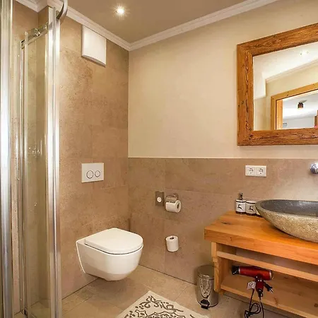 Chalet Chalet In Koenigsleiten With Mountain Views & Spa, Cleaning Included Konigsleiten