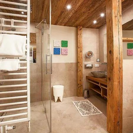 Chalet Chalet In Koenigsleiten With Mountain Views & Spa, Cleaning Included *
