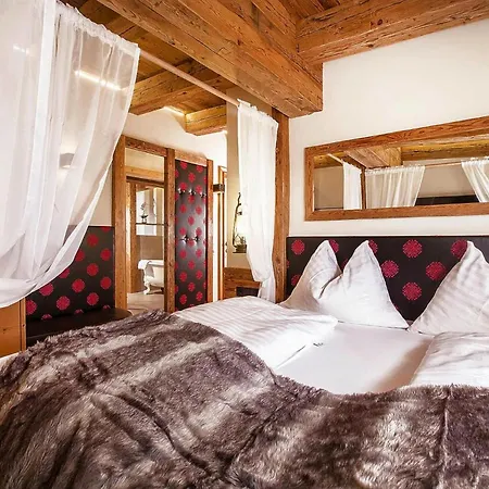 Chalet In Koenigsleiten With Mountain Views & Spa, Cleaning Included